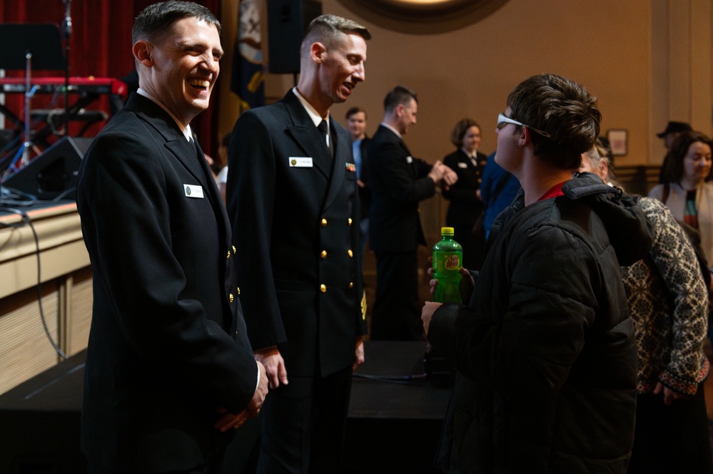 Navy Band Sea Chanters perform in McMinnville