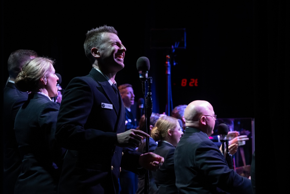 Navy Band Sea Chanters perform in McMinnville