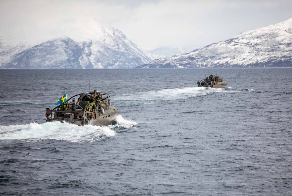 USS Gunston Hall conducts small boat operations in support of Steadfast Defender 24