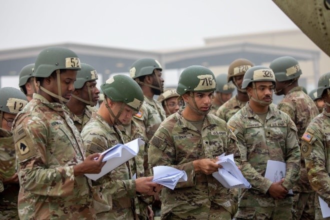 U.S. ARCENT Soldiers participate in Air Assault