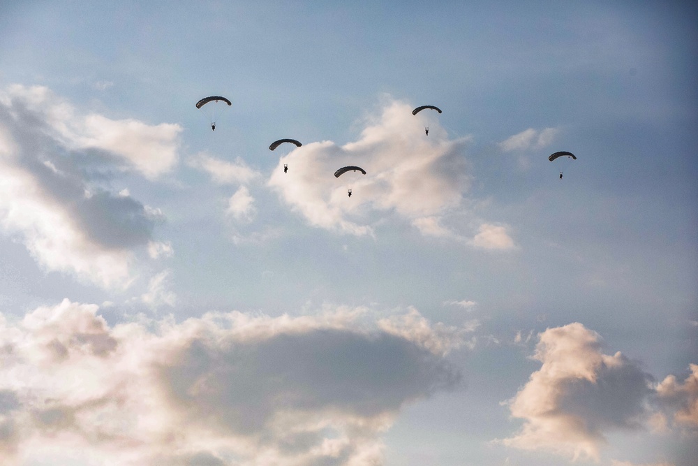 U.S. Army Green Berets perform freefall jump during Trojan Footprint 24