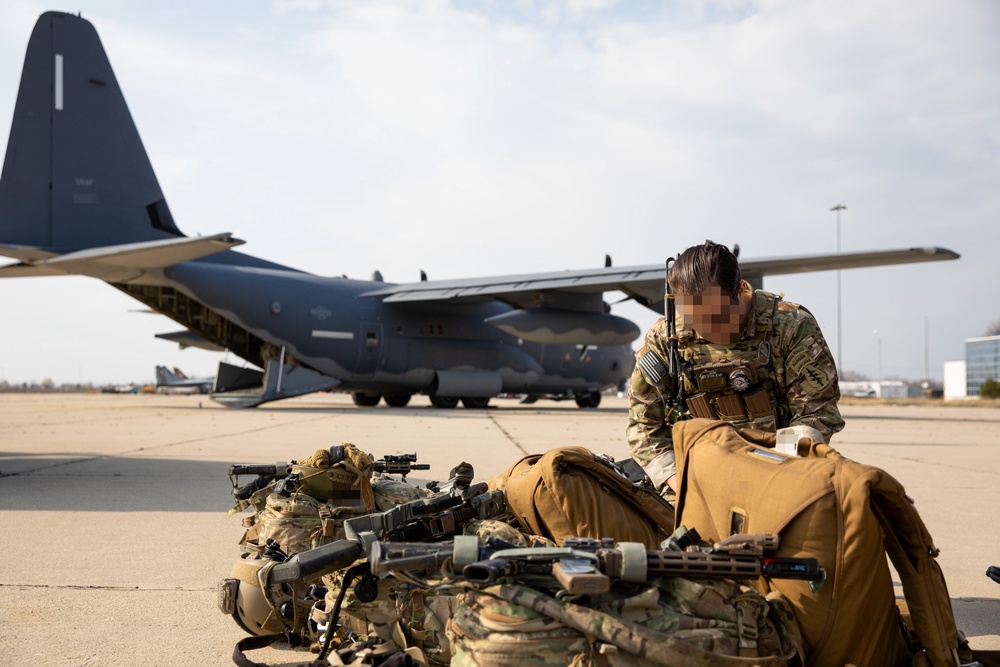 U.S. Army Green Berets perform freefall jump during Trojan Footprint 24