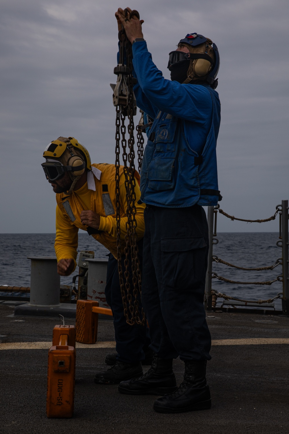 USS Laboon (DDG 58) Conducts Flight Quarters in the Red Sea