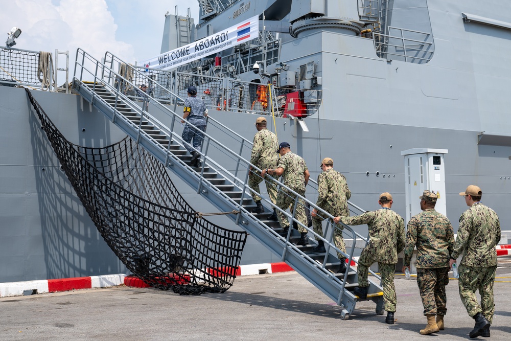 Somerset Tours ROKS No Jeok Bong (LST 689)
