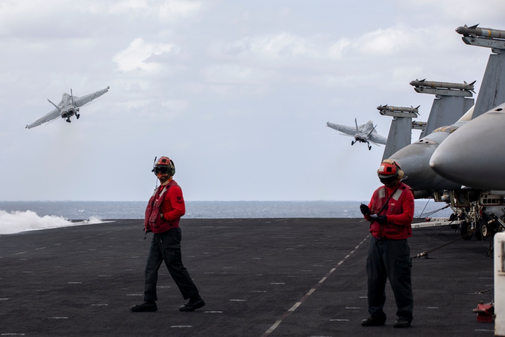 USS Dwight D. Eisenhower Conducts Flight Operations in the Red Sea