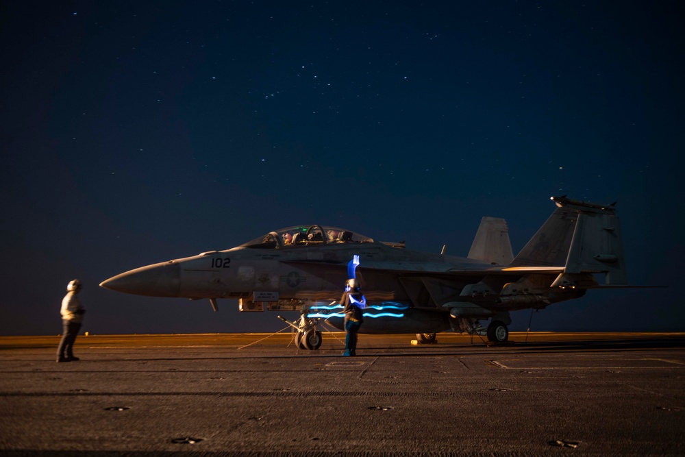 USS Dwight D. Eisenhower Conducts Flight Operations in the Red Sea