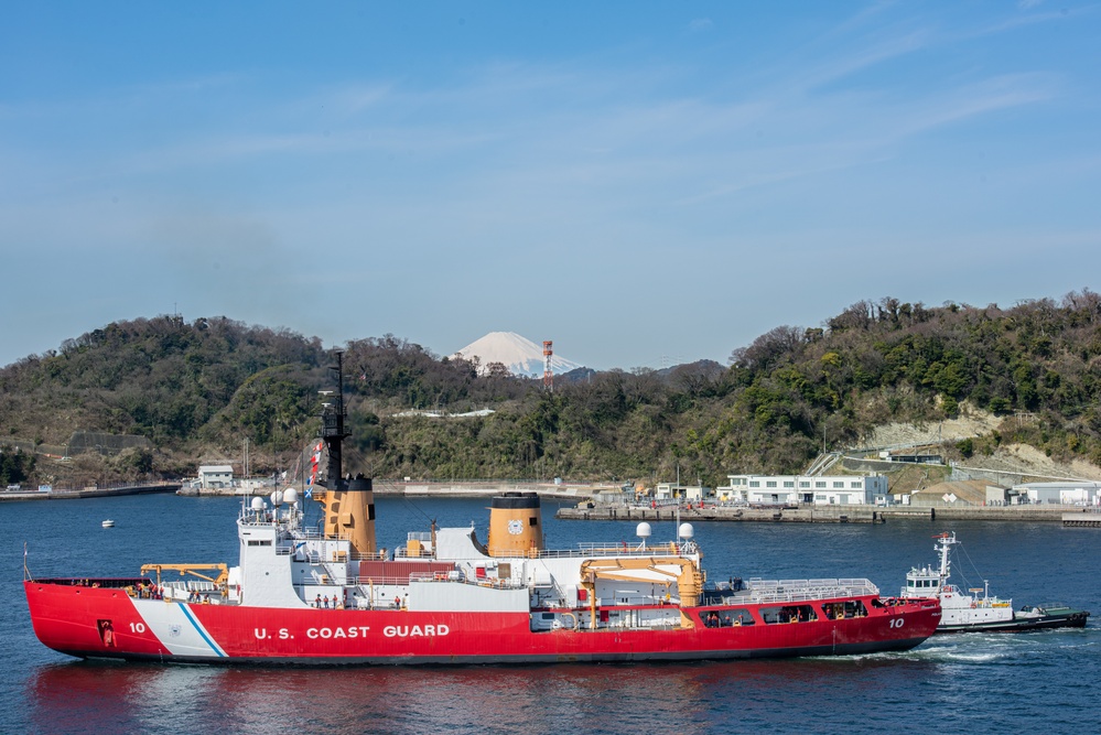 Polar Star Arrives at CFAY