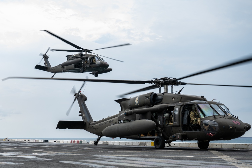 Rear Adm. Scott Visits USS Somerset During CG24