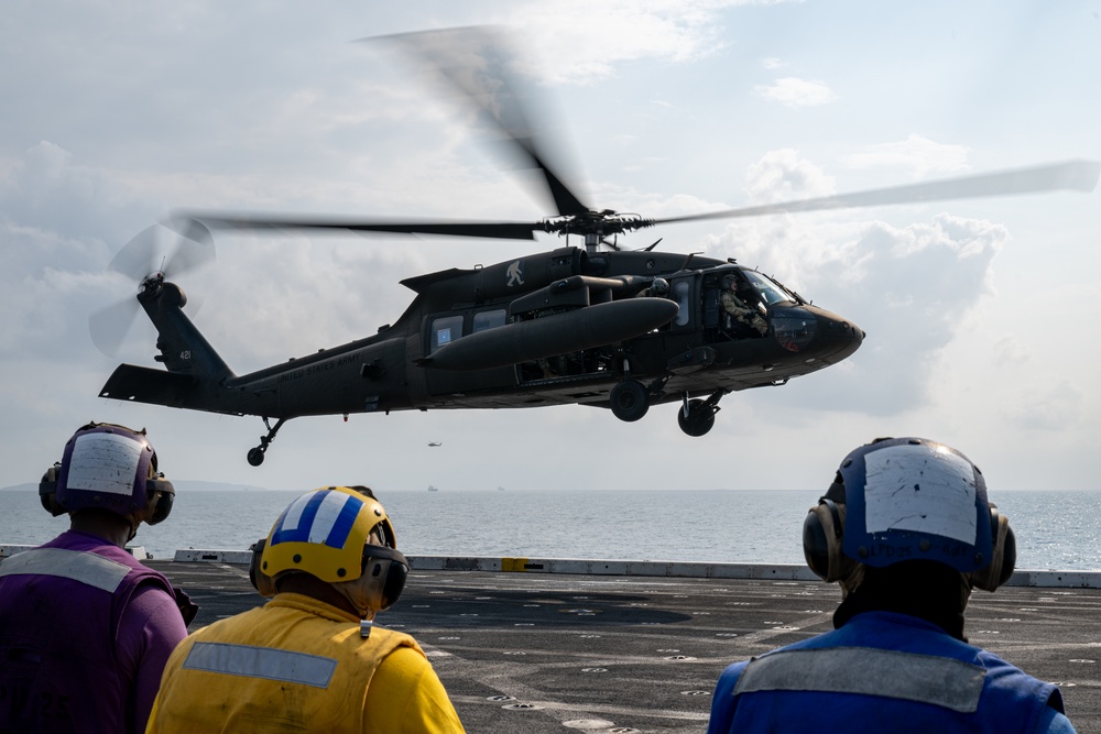 Rear Adm. Scott Visits USS Somerset During CG24
