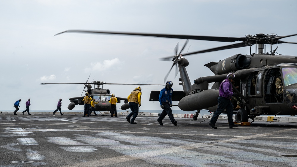 Rear Adm. Scott Visits USS Somerset During CG24
