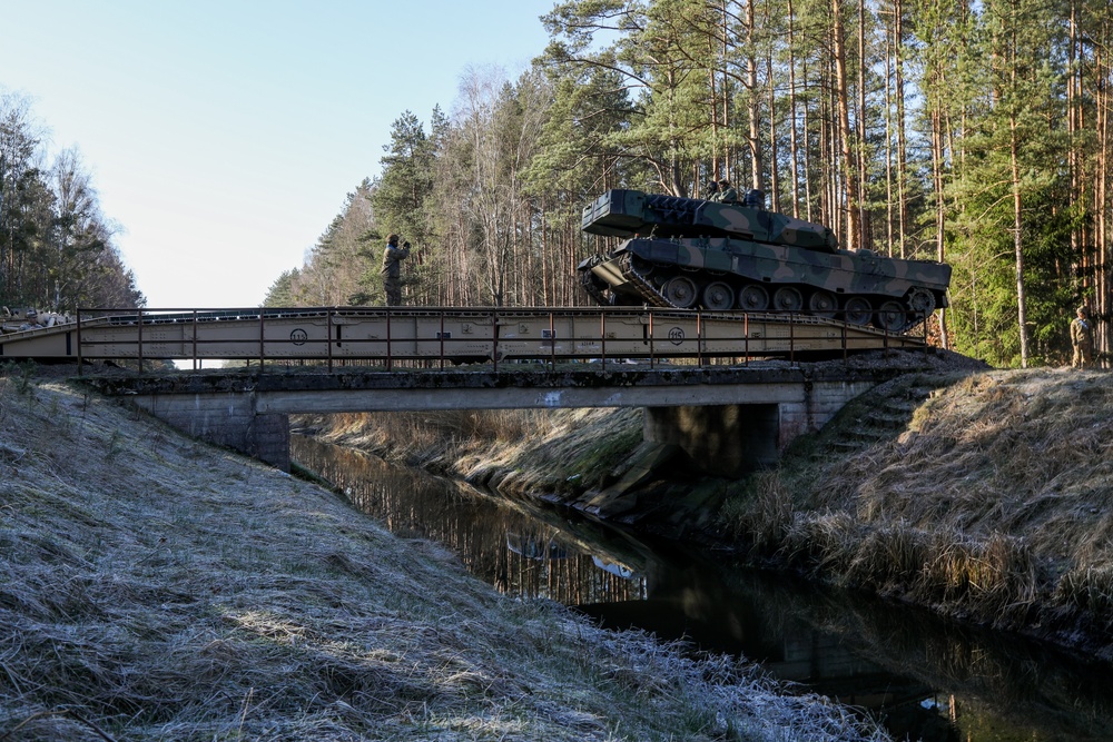 Marne Engineers enable wet gap crossings for Exercise Polish Dragon