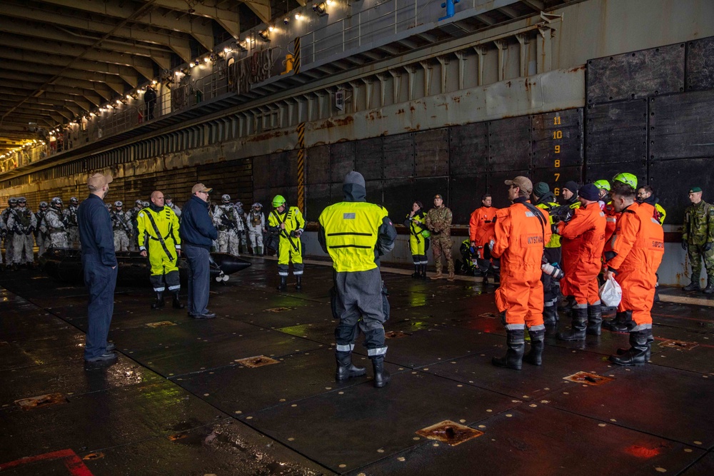 Press embark USS Gunston Hall for media event in support of Steadfast Defender 24