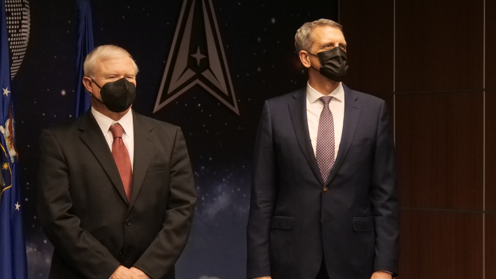 AFRL honors lab’s top performers at 2021 annual awards ceremony