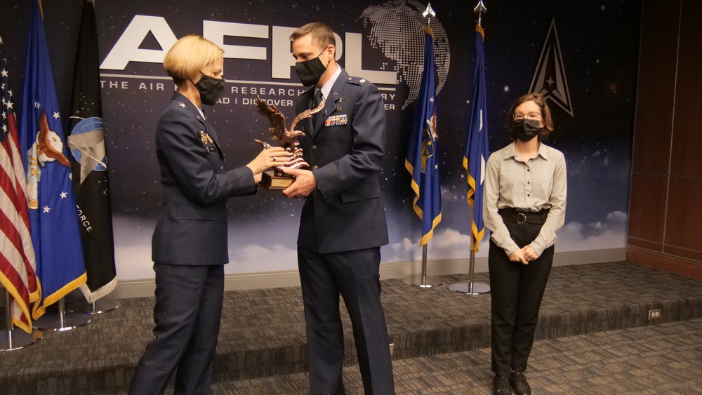 AFRL honors lab’s top performers at 2021 annual awards ceremony