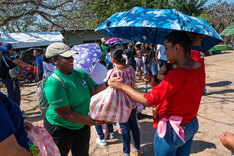 JTF-Bravo supports local community with Chapel Hike #95