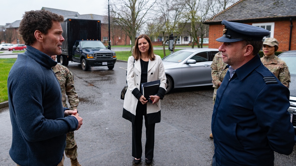 Assistant Secretary of Defense for Manpower &amp; Reserve Affairs visits RAF Mildenhall