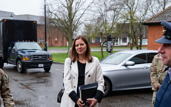 Assistant Secretary of Defense for Manpower &amp; Reserve Affairs visits RAF Mildenhall