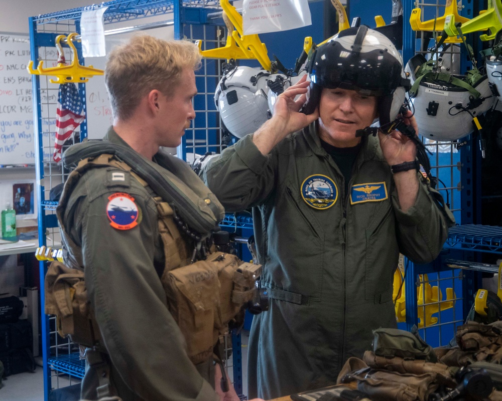 RADM Brophy, CNATRA, Visits HSC-3