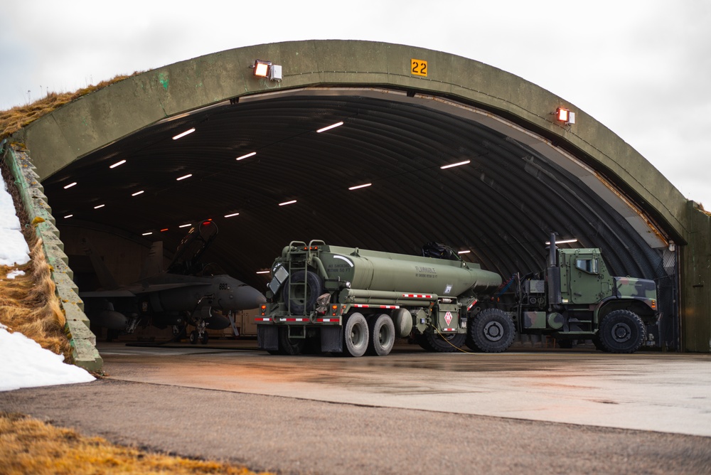 U.S. Marines with Marine Wing Support Squadron (MWSS) 273 refuel an F/A-18C Hornet during Exercise Nordic Response 24