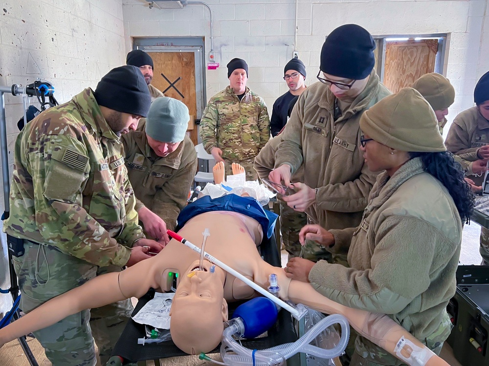 Fort Campbell Soldiers Utilize SIM Manakins in FTX
