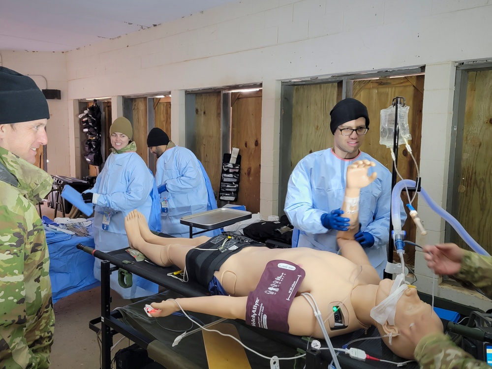 Fort Campbell Soldiers Utilize SIM Manakins in FTX