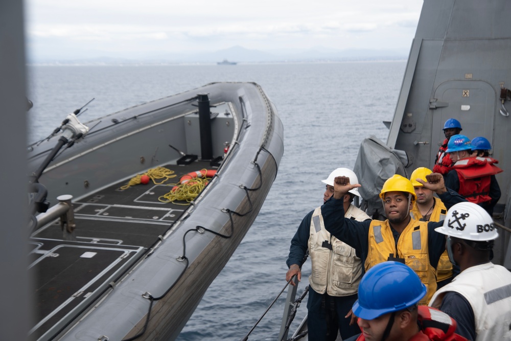 USS San Diego (LPD 22) conducts crane operations