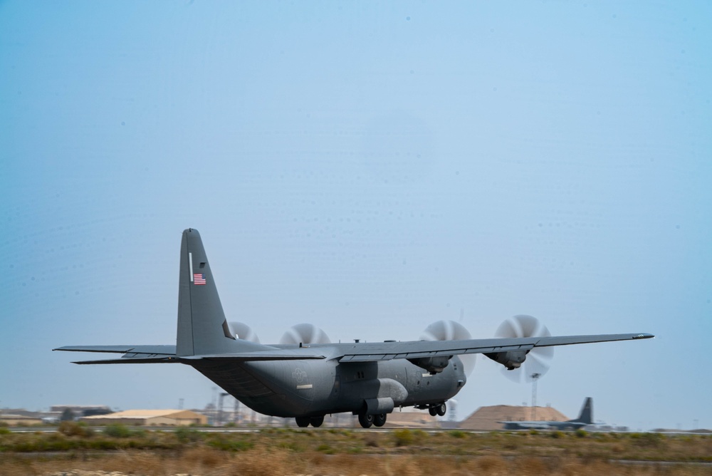 AFCENT C-130s takeoff with humanitarian aid bound for Gaza