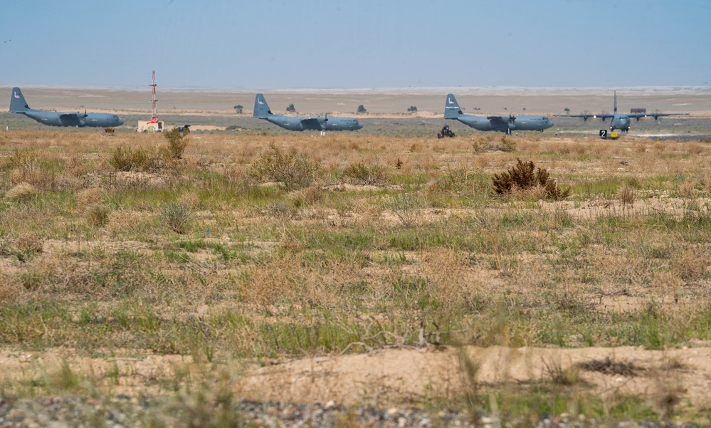 AFCENT C-130s takeoff with humanitarian aid bound for Gaza