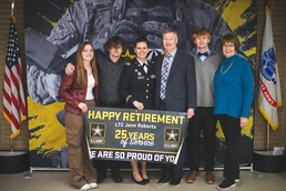 After 25 years of service, Lt. Col. Roberts retires from the Army Reserve