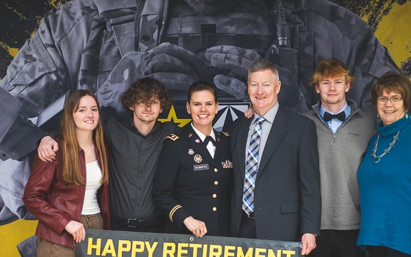 After 25 years of service, Lt. Col. Roberts retires from the Army Reserve