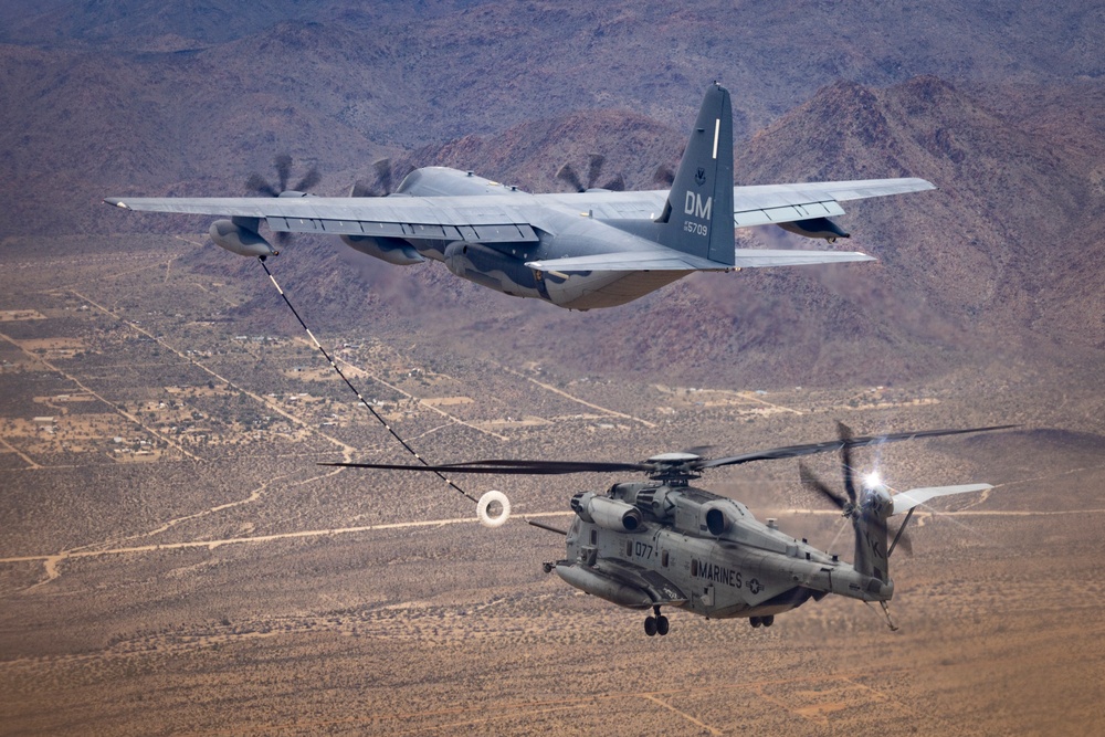 Air Force Combat King II refuels Marine Corps Super Stallion