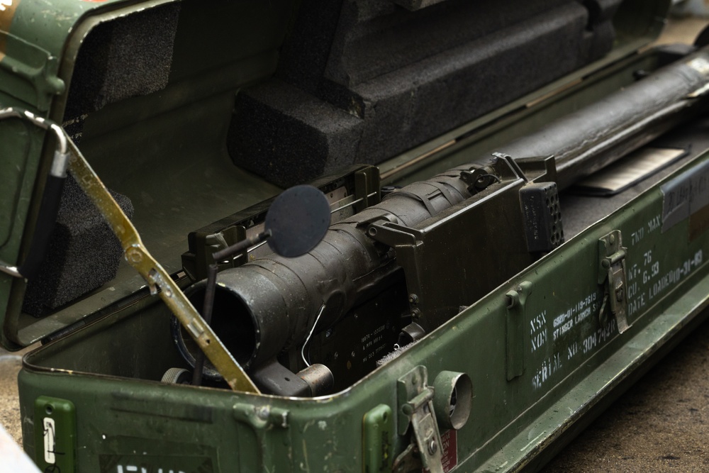 U.S. and ROK Marines conduct combined live fire