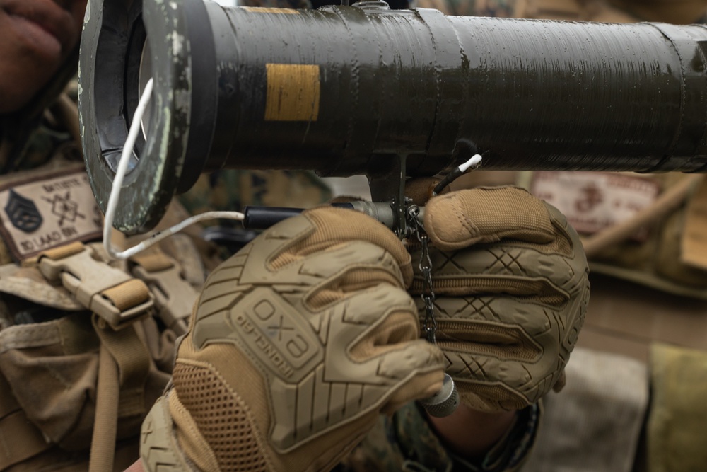 U.S. and ROK Marines conduct combined live fire