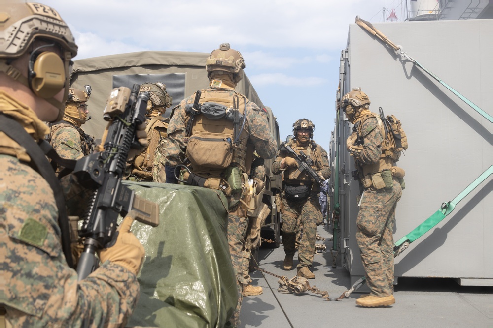 Iron Fist 24: 31st MEU MRF conducts VBSS