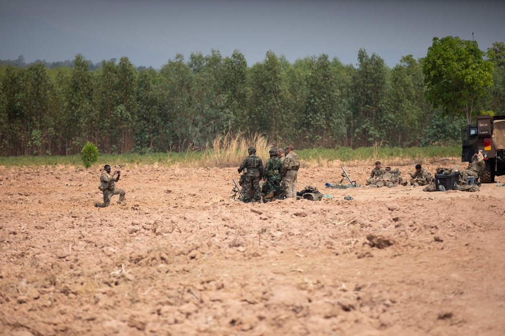 Soldiers pose for photo during Cobra Gold