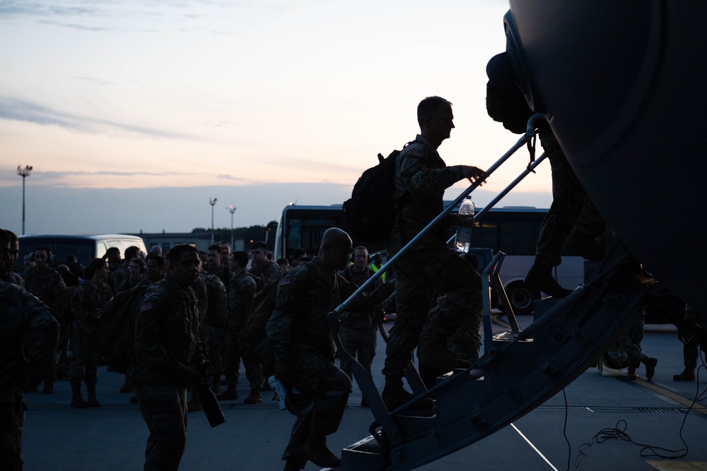 SETAF-AF Soldiers receive Niger deployment awards