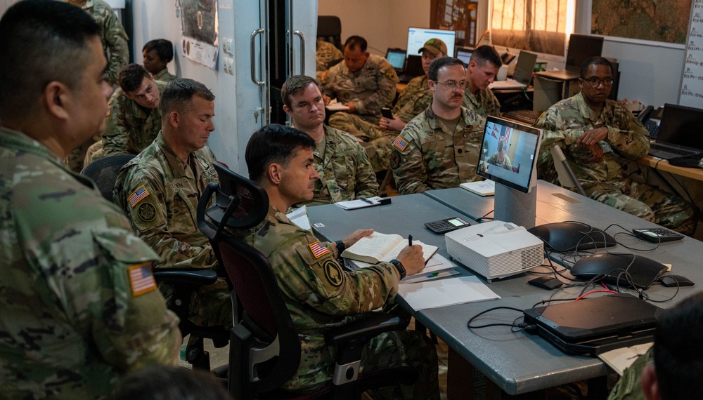 SETAF-AF Soldiers receive Niger deployment awards