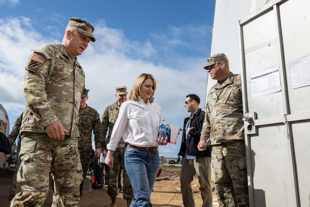 DSD Visits Camp Pendleton, Calif.