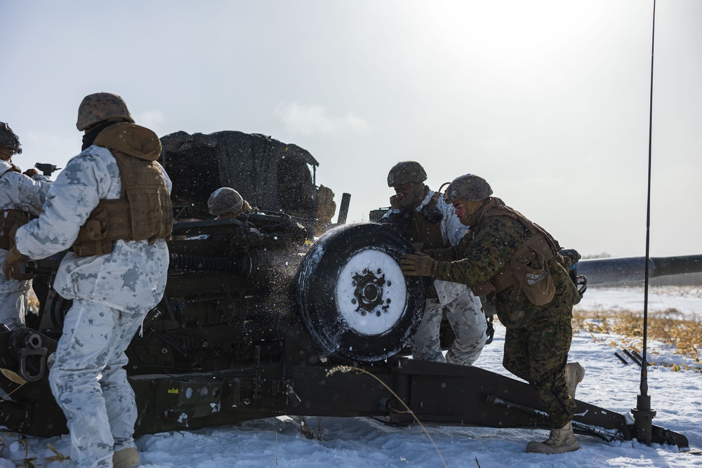 Artillery Relocation Training Program 23.4 - M777 Live Fire