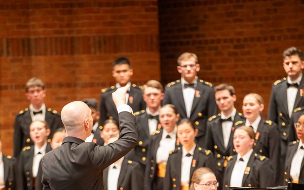 USNA Glee Club Performs in Kyoto