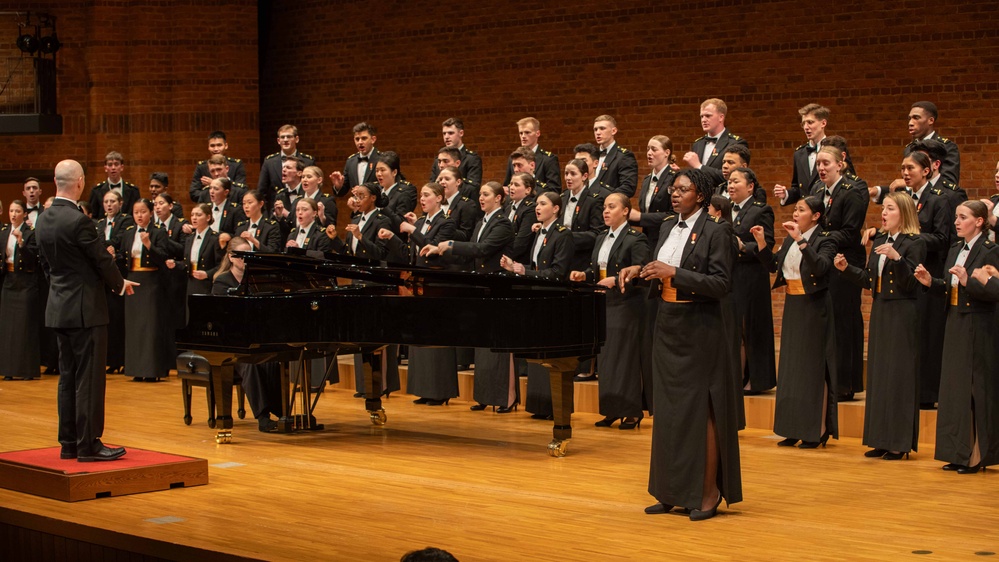 USNA Glee Club Performs in Kyoto