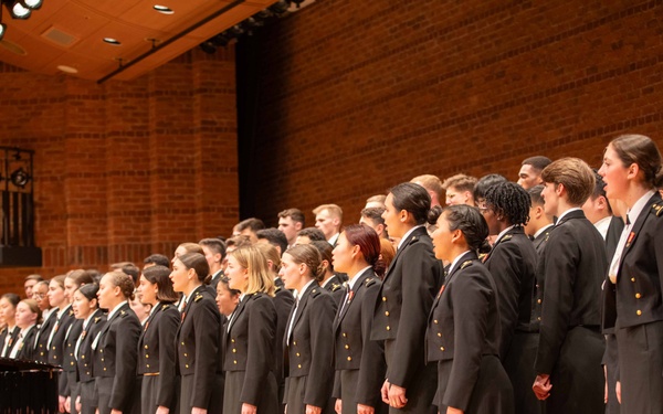 USNA Glee Club Performs in Kyoto