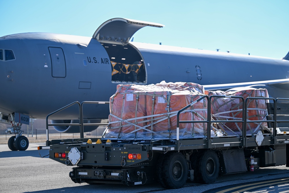 Scott AFB LRS loads cargo for Humanitarian Aid
