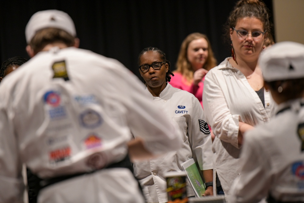 Yes, Chef! 172nd SSF Judge Mississippi Culinary Competition Teams