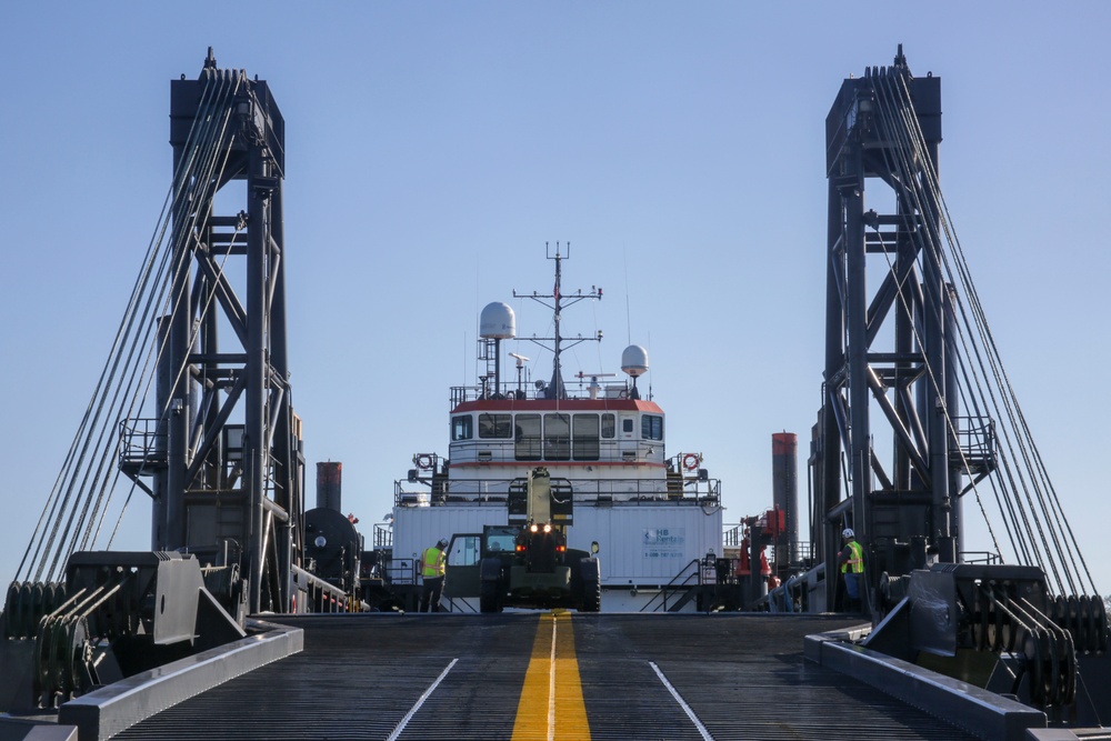 Marine Corps Warfighting Laboratory's Stern Landing Vessel at Project Convergence Capstone 4