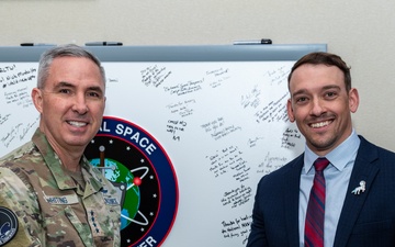USSPACECOM Commander visits NSDC, recognizes key intel member