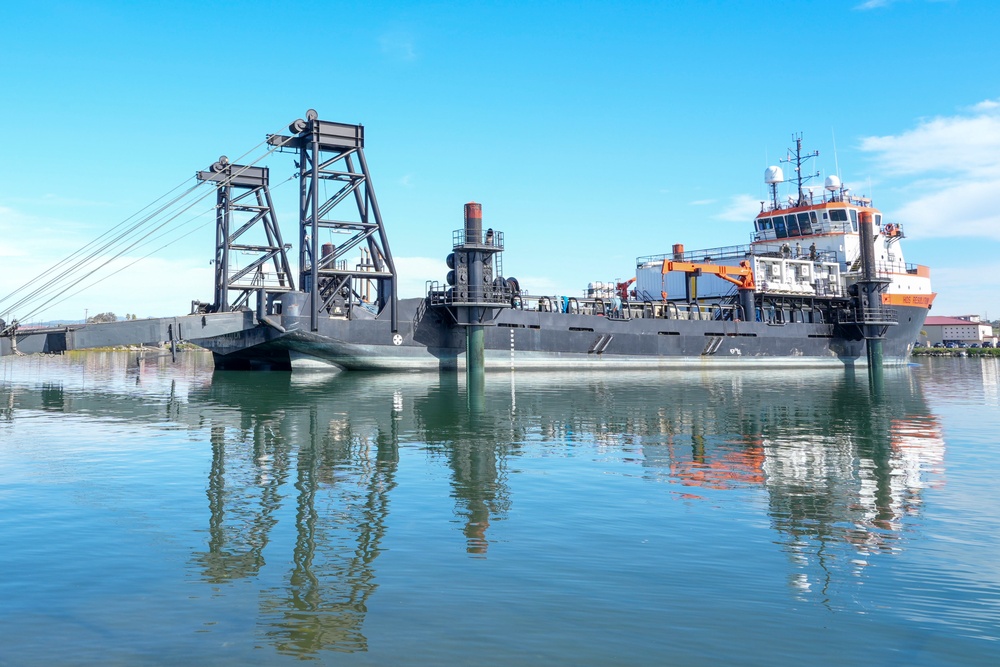 Marine Corps Warfighting Laboratory's Stern Landing Vessel at Project Convergence Capstone 4