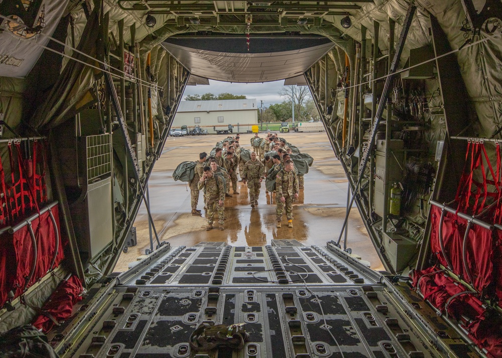JRTC 24-05 - 1st BCT, 82nd ABN DIV, prepares for airborne operation