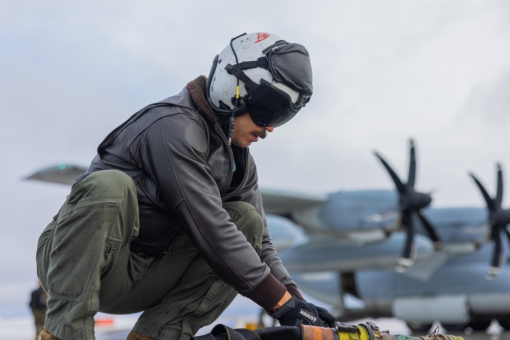 U.S. Marines with Marine Aerial Refueler Transport Squadron (VMGR) 252 refuel Finnish Air Force F/A-18 Hornets during Exercise Nordic Response 24