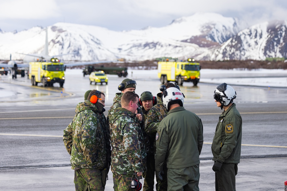 U.S. Marines with Marine Aerial Refueler Transport Squadron (VMGR) 252 refuel Finnish Air Force F/A-18 Hornets during Exercise Nordic Response 24